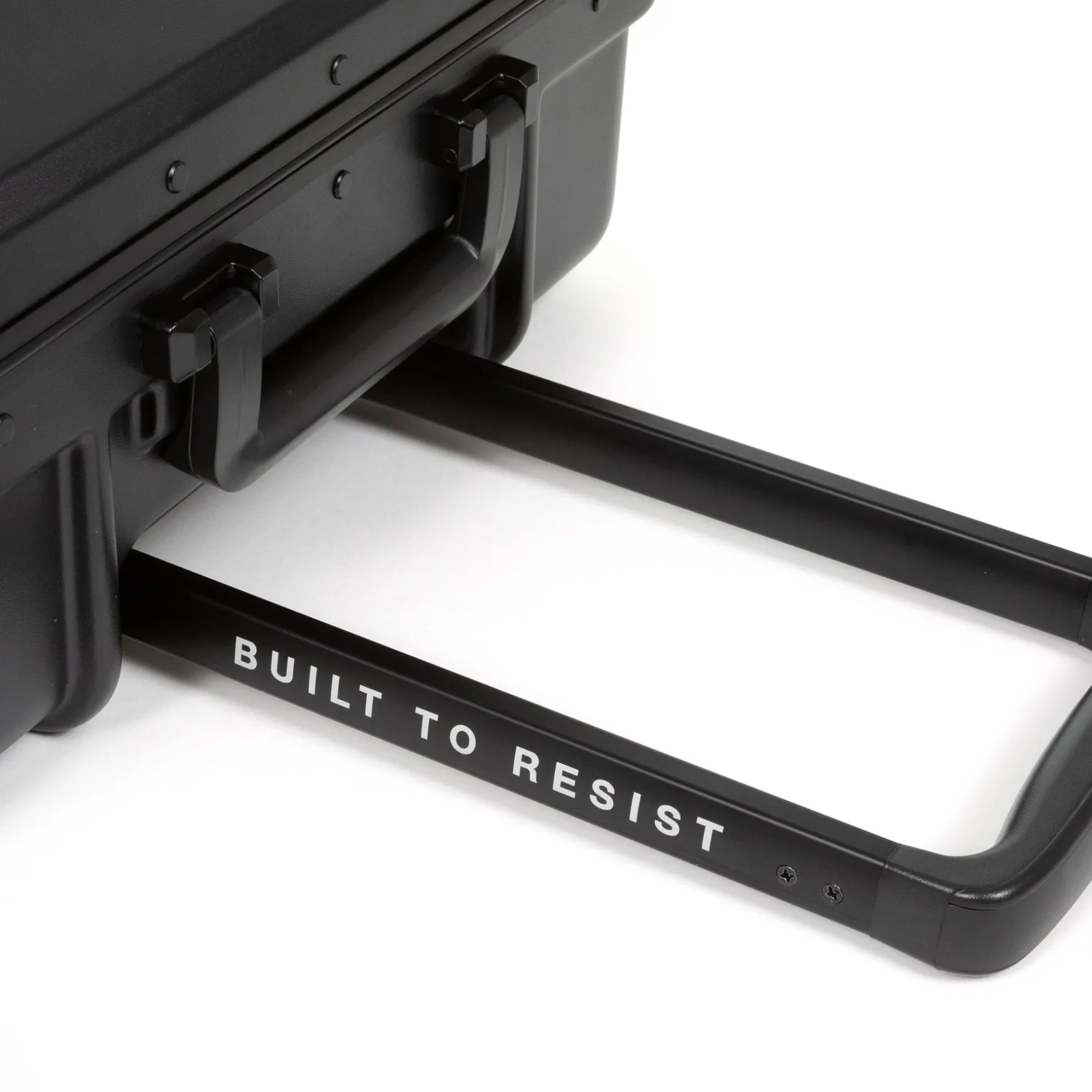 RESIST'R CASE M